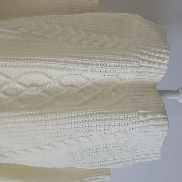 American Rag Fringe Sleeve Knit Tunic Ivory Sweater With Cut Out Back Size Small - Picture 3 of 14